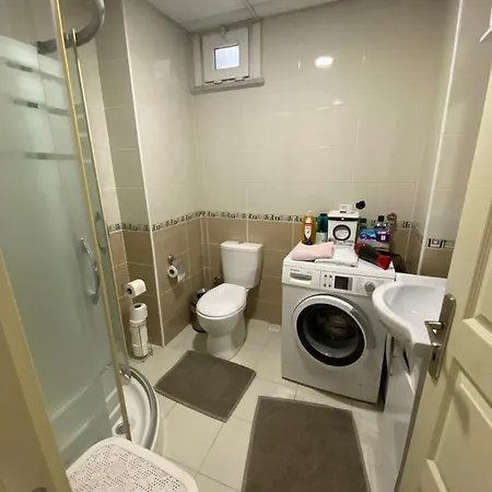 Charming, Quiet Flat Wih A View And Working Space Eyup1 Istanbul